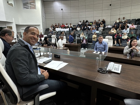 Paulo Alexandre Barbosa debate obras do Túnel Santos-Guarujá com moradores 