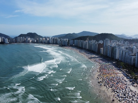 O que o deputado fez por Guarujá?