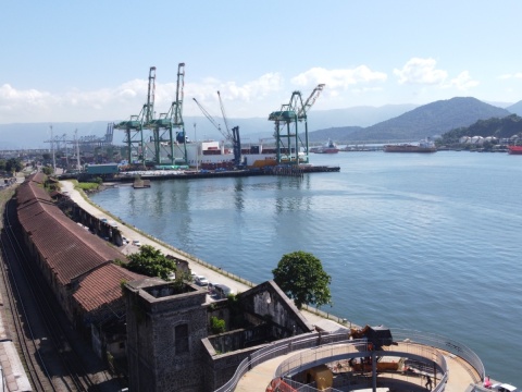 Porto de Santos amplia diálogo com a cidade e gera impactos no emprego