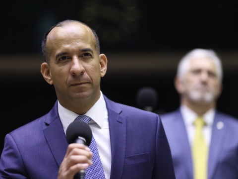 Deputado federal Paulo Alexandre Barbosa cobra rigor nas investigações e punição exemplar em escândalos do INSS e Banco Master