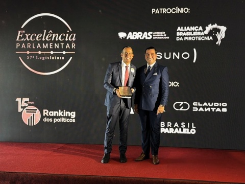 Paulo Alexandre fica em 1º lugar entre representantes da região em prêmio de excelência parlamentar