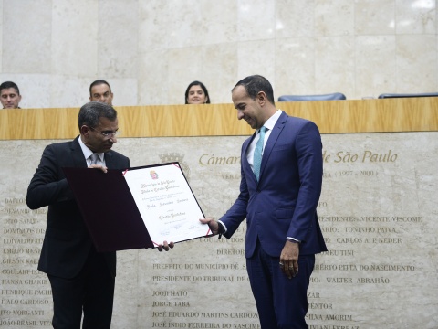 Paulo Alexandre Barbosa conquista Título de Cidadão Paulistano e reforça ligação com a capital