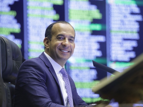DataOrla: Paulo Alexandre Barbosa lidera em Santos com 35% para deputado federal 