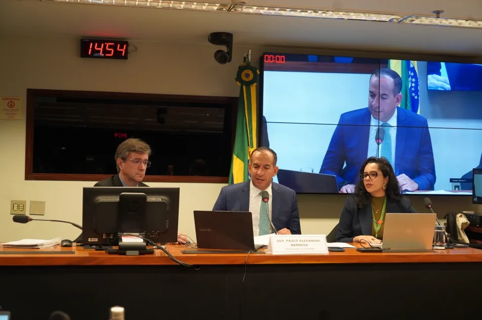 Deputados da Baixada Santista defendem equilíbrio em comissão que revisa Lei dos Portos