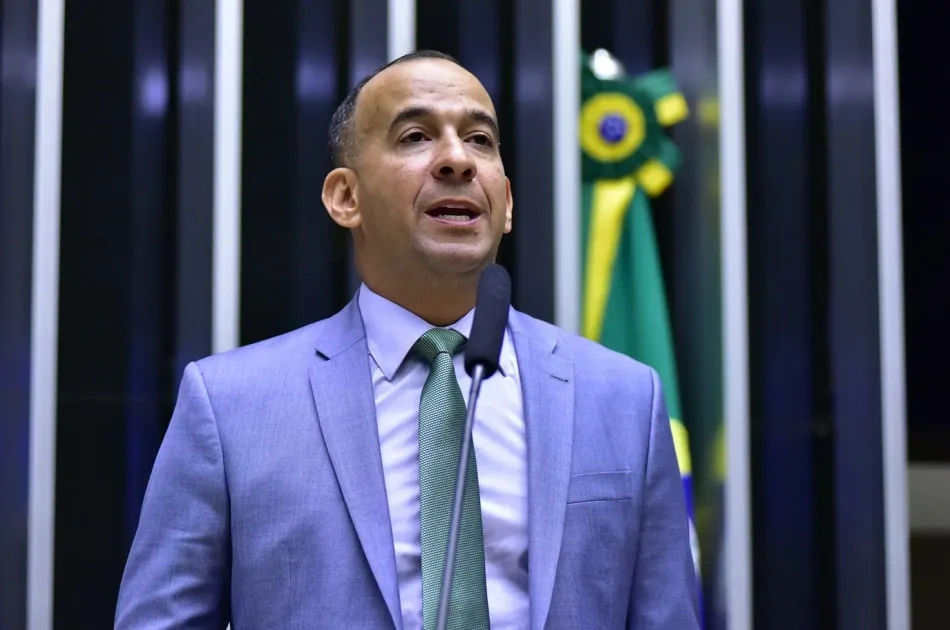 Paulo Alexandre Barbosa vai pressionar Senado contra PEC da Blindagem
