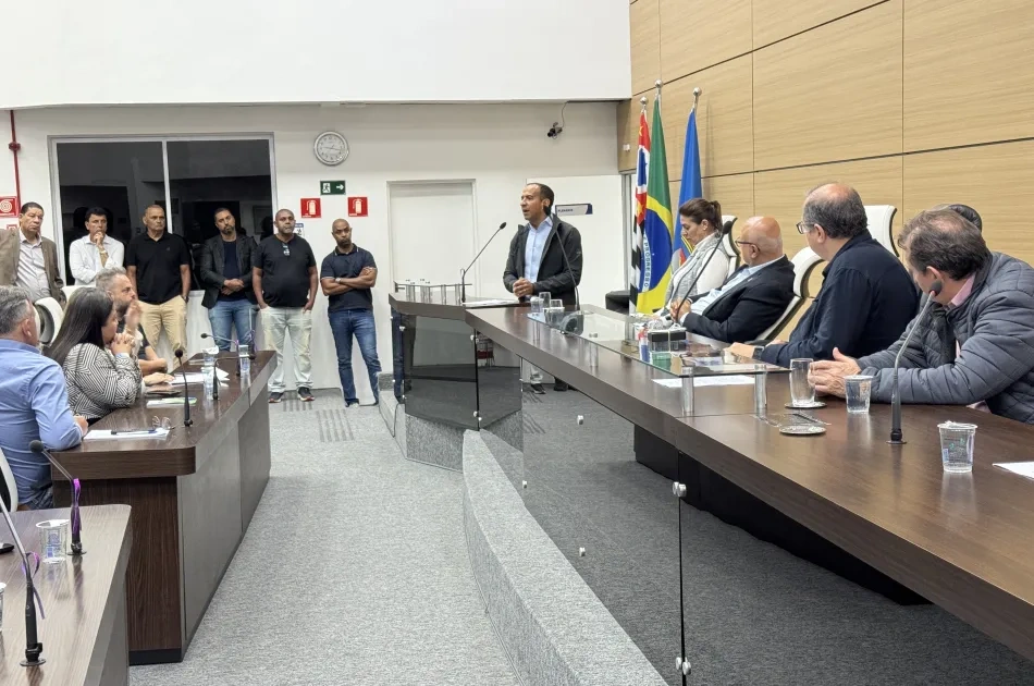 "É preciso pensar primeiro nas pessoas", diz PAB ao defender a escuta a moradores sobre o Túnel Santos–Guarujá