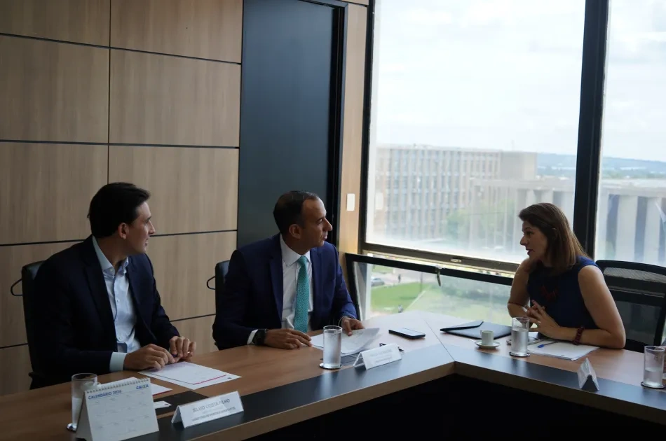 Paulo Alexandre Barbosa viabiliza R$ 4 milhões para planejamento da operação do Aeroporto de Guarujá