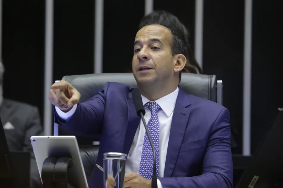 CPMI do Banco Master reúne 259 assinaturas no Congresso; Veja quem assinou