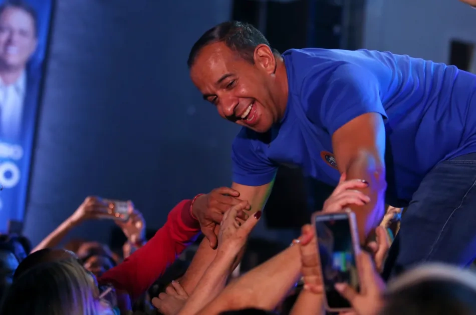 Deputado federal Paulo Alexandre Barbosa promove largada rumo à reeleição em grande evento