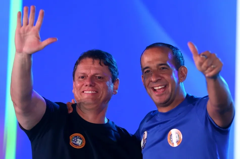 Presença de Tarcísio de Freitas em evento reforça prestígio político de Paulo Alexandre Barbosa